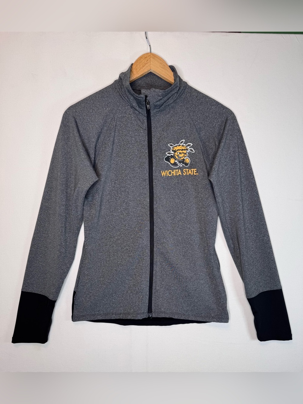 Rivalry Threads 91 Wichita State Shockers Full Zip Jacket in size M gray black‎